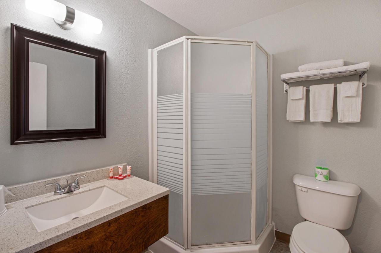Capital O Hotel Richmond Hill/Savannah Area I-95 Extérieur photo